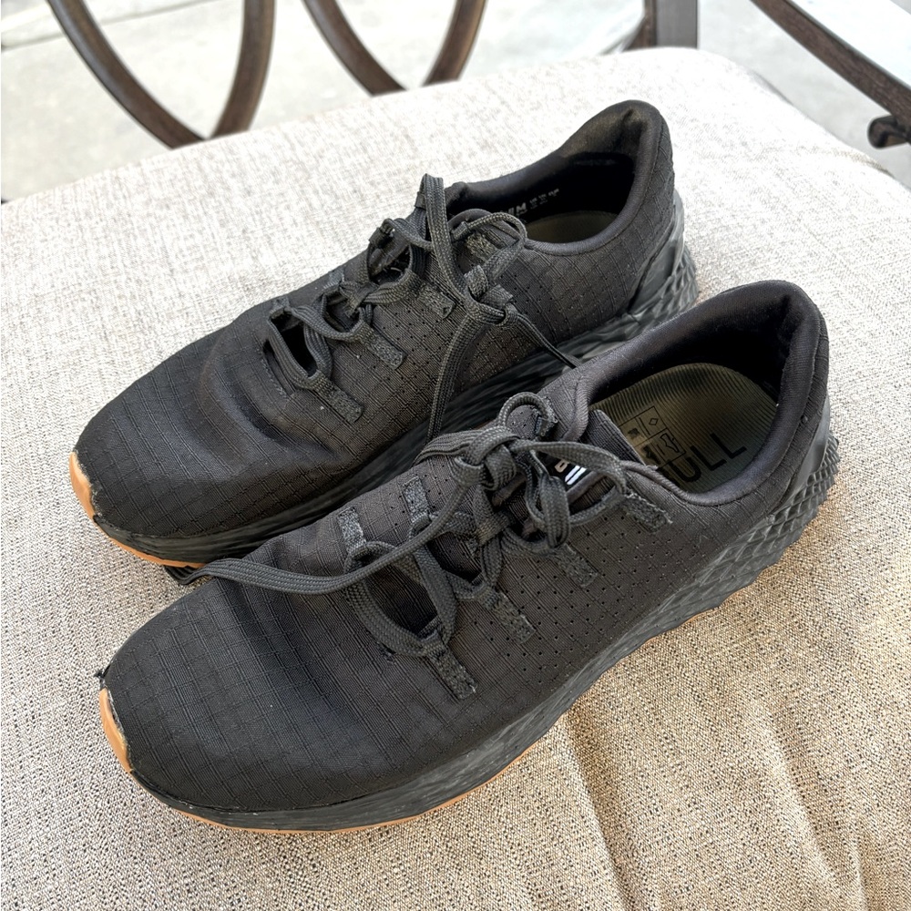 EUC Nobull women’s size 8 Ripstop Runner